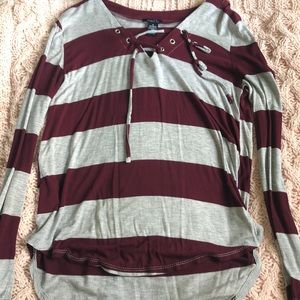MAROON/GRAY LONG SLEEVE TOP